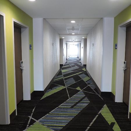 Holiday Inn Express & Suites Moore By Ihg Exterior foto