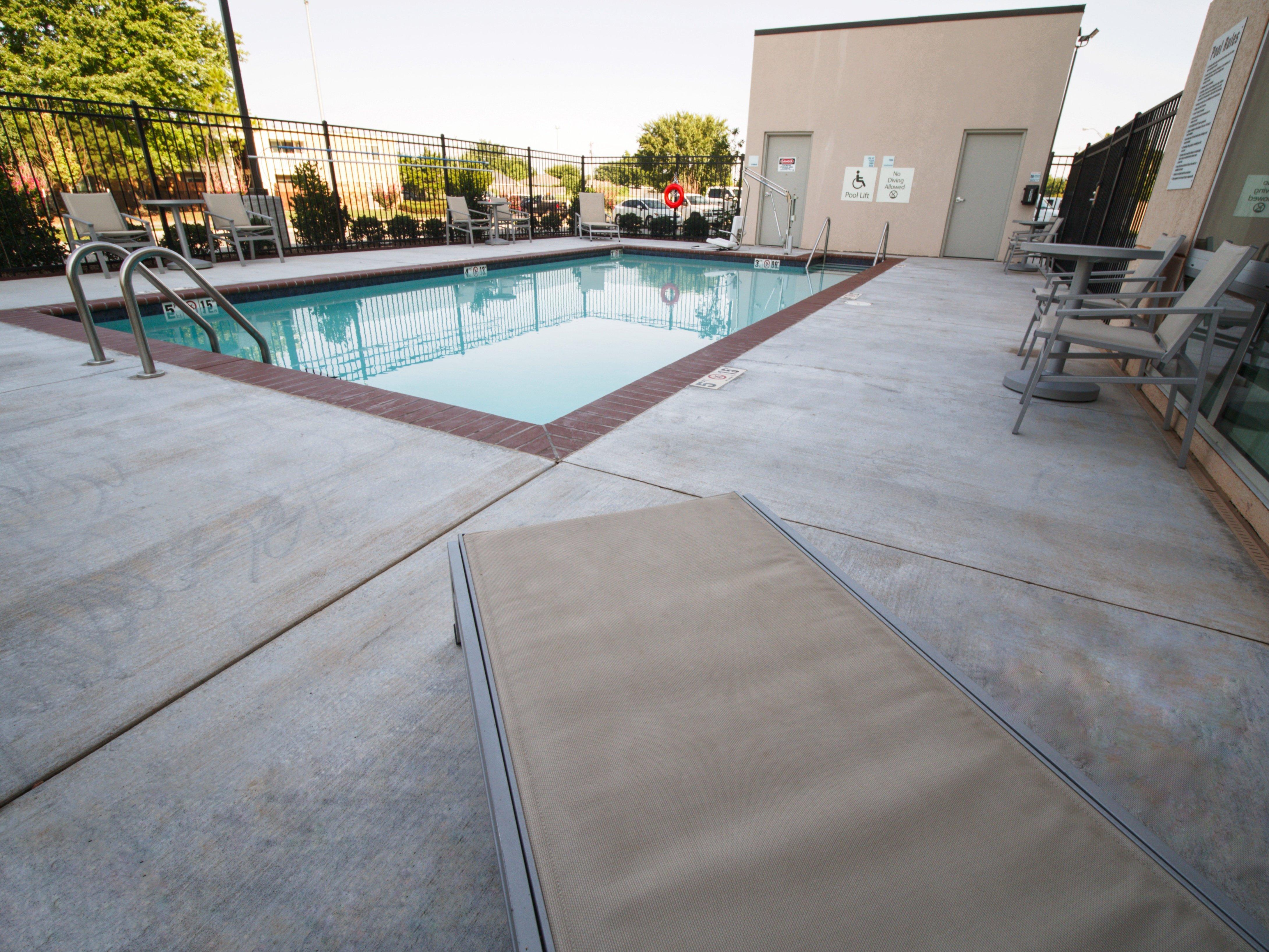 Holiday Inn Express & Suites Moore By Ihg Exterior foto