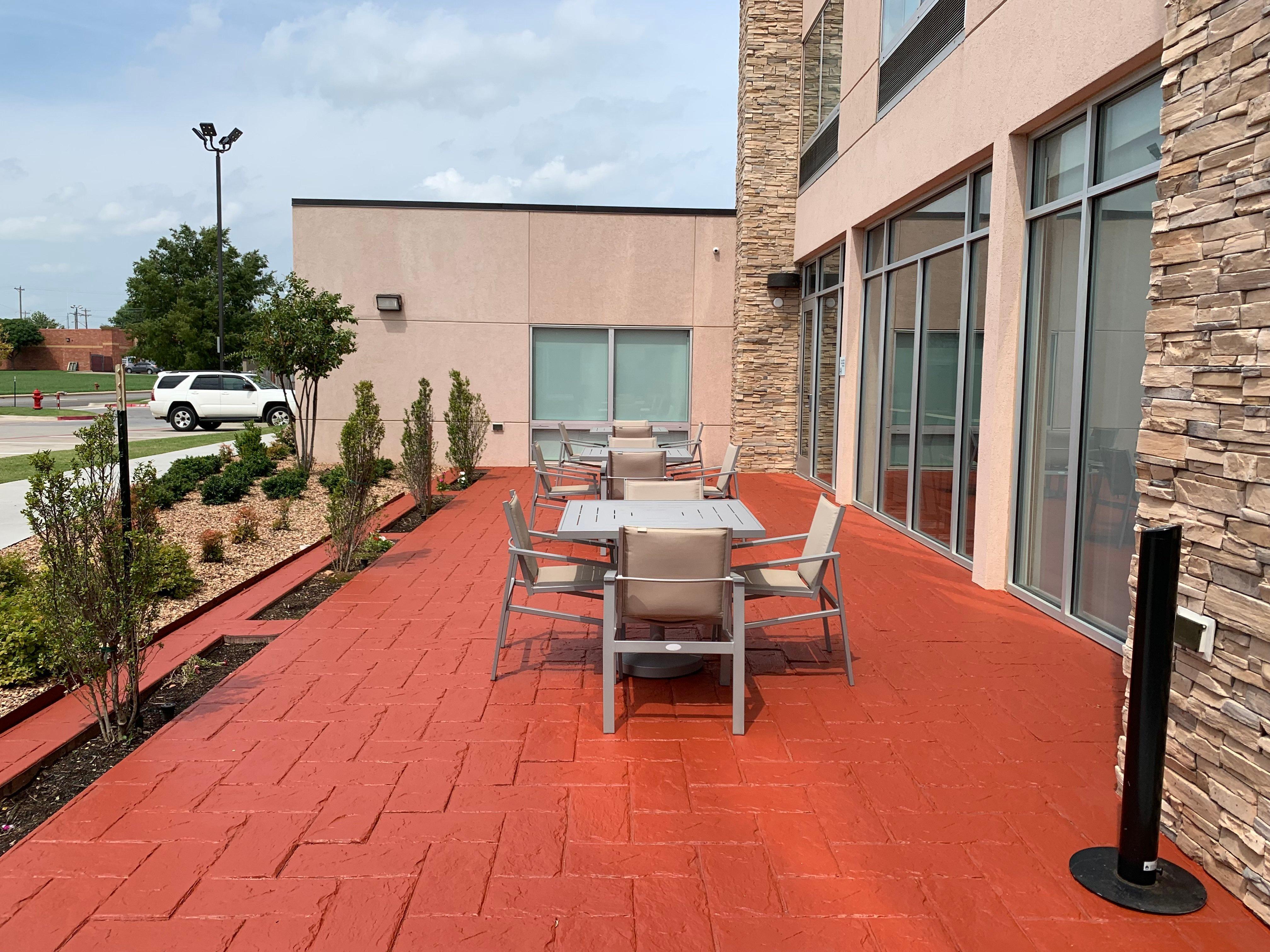Holiday Inn Express & Suites Moore By Ihg Exterior foto