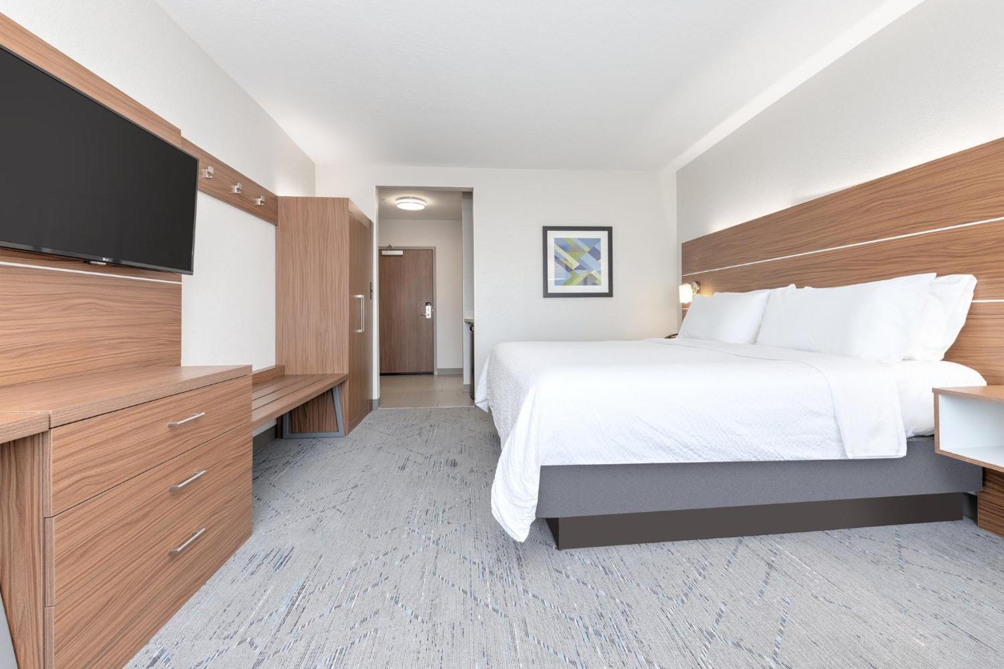 Holiday Inn Express & Suites Moore By Ihg Exterior foto