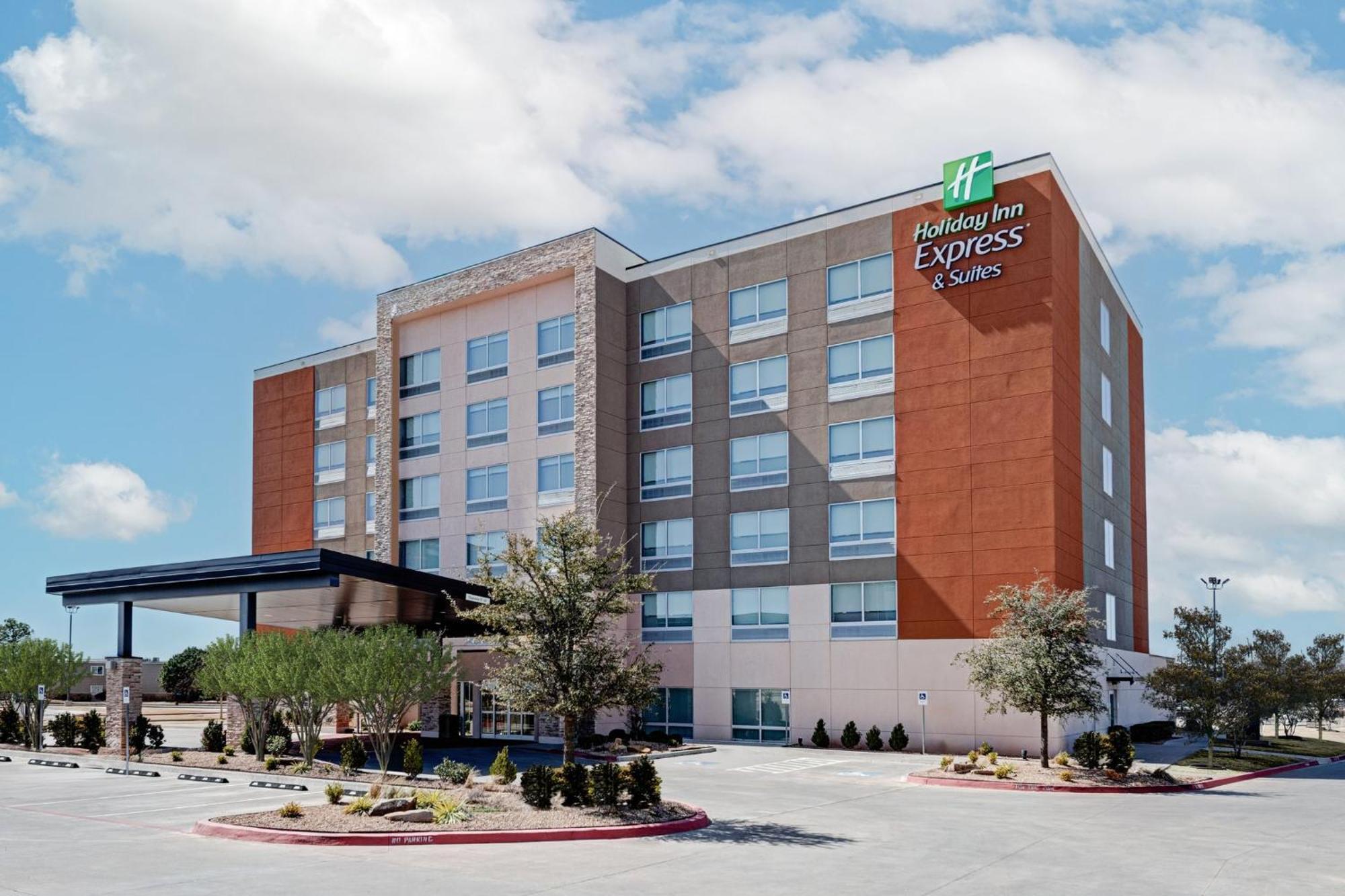 Holiday Inn Express & Suites Moore By Ihg Exterior foto